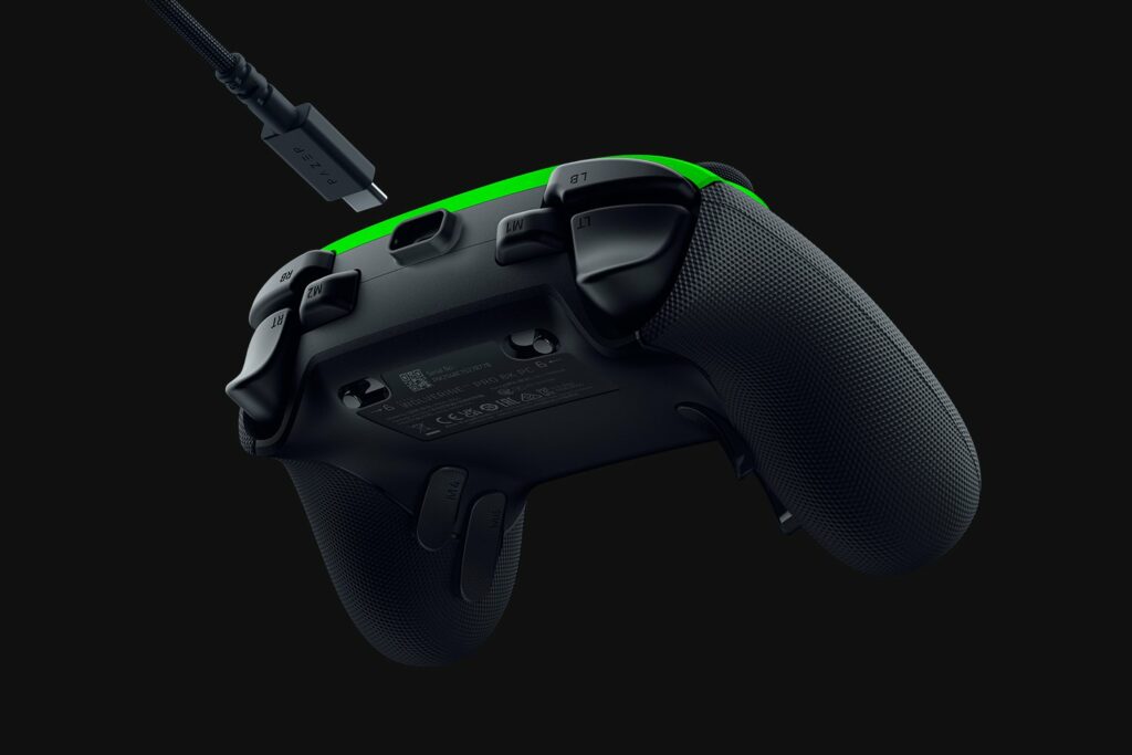 Avis Razer Wolverine V3 Pro 8K : une manette e-sport à 200€ pour un joueur solo ? 2 avis Razer Wolverine V3 Pro 8K